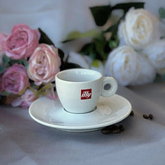 Pack 2x Taza de Porcelana Illy con Platillo 50ml — vista lateral